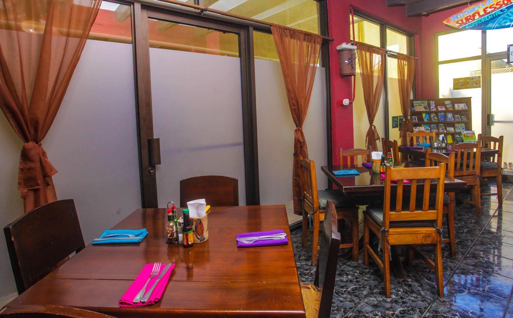Hotel Poseidon Jaco Ngoại thất bức ảnh