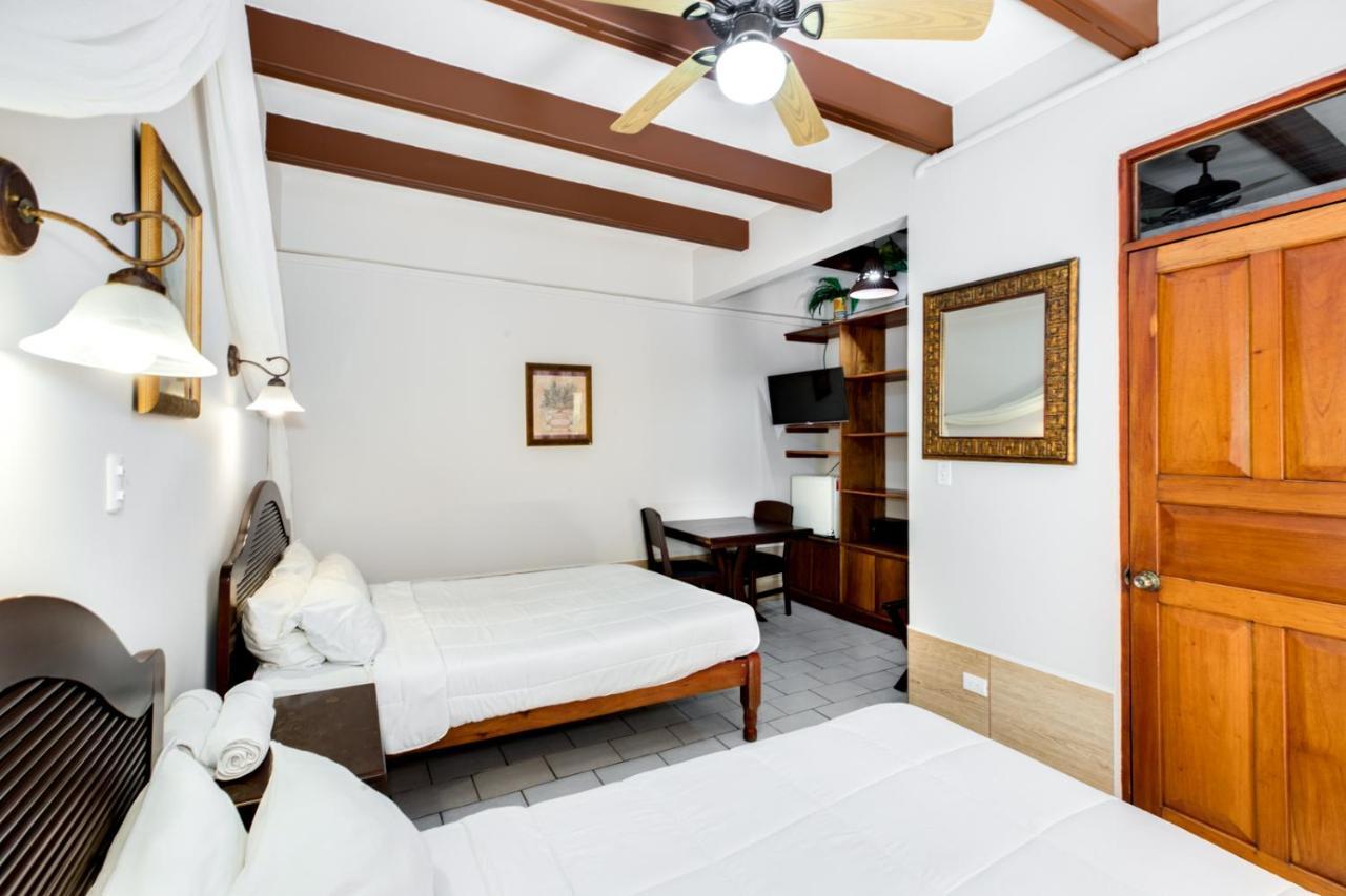 Hotel Poseidon Jaco Ngoại thất bức ảnh
